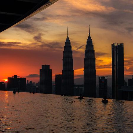 Eaton Residences Klcc By Plush Куала Лумпур Екстериор снимка